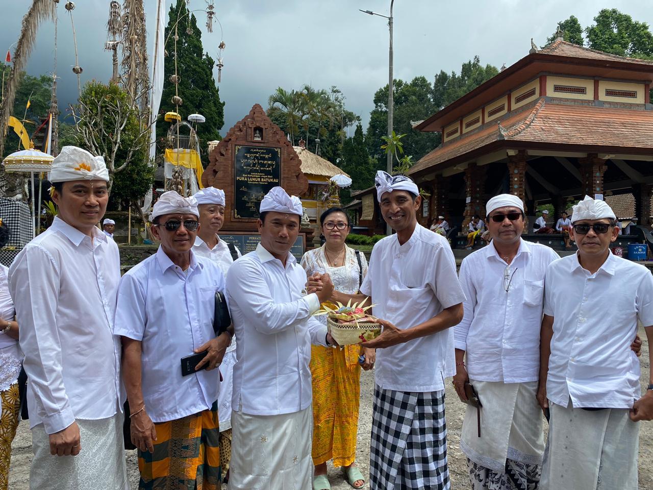 Persembahyangan Bersama Pengwil Bali INI-IPPAT di Pura Batukaru Tabanan